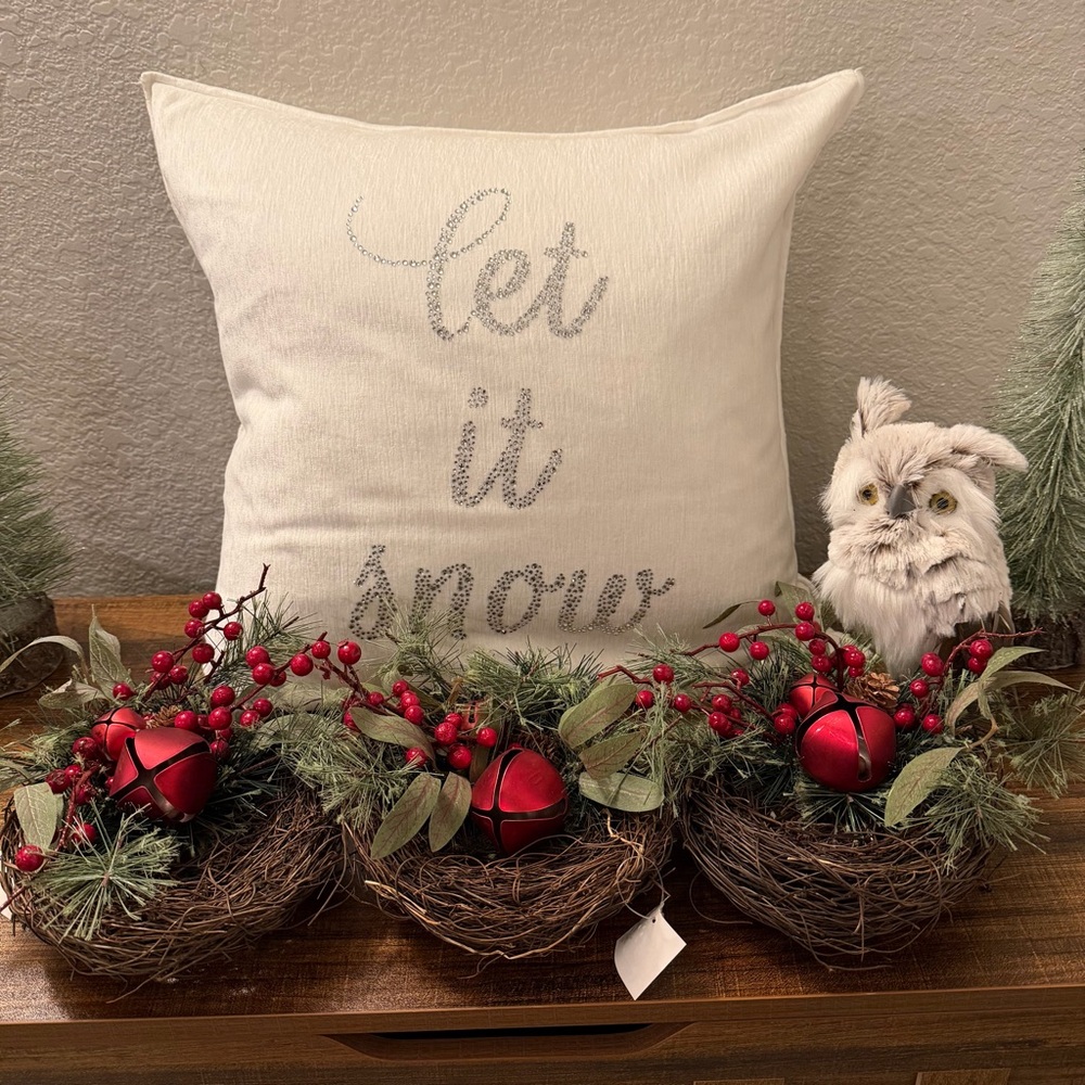 NWT Festive Holiday Bird Nest with Red Jingle Bells (Price for Each/1 count)